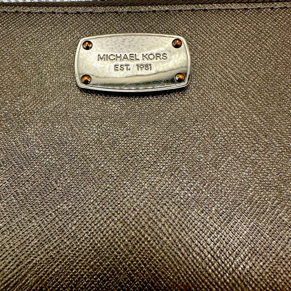 Michael Kors authentic women wallet